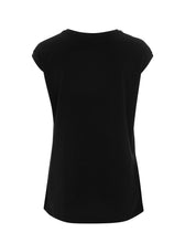 Charger l'image dans la galerie, Oreka Kouture propose ce t-shirt noir en Tencel TM mélangé. 50% Coton peigné biologique certifié GOTS 50%Tencel TM Lyocell